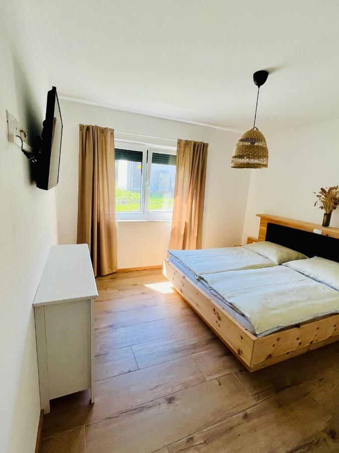 Reizender Bungalow - Mit 120Qm - In Ruhiger Lage Гермагор Екстер'єр фото